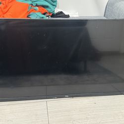  TCL ROKU SMART TV 45 In .No Remote