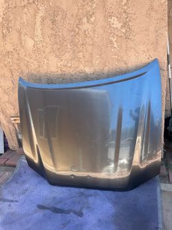 2018. Toyota Tacoma. Hood     Parts
