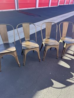 Set Of 4 Metal Chairs Good / Set De 4 Sillas De Metal Buenas