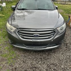2013 Ford Taurus