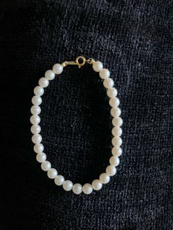 Pearl Bracelet - Costume Jewelry