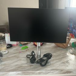 Dell Monitor 22”