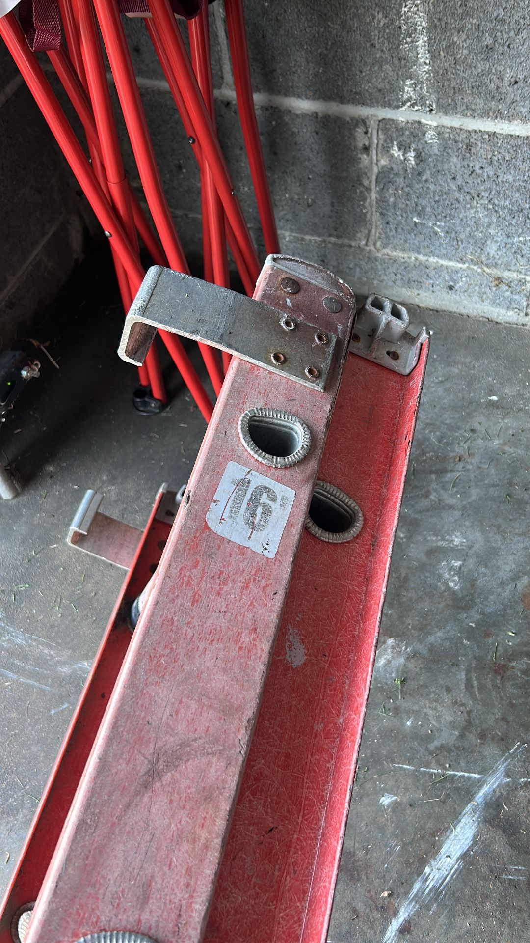 16 Foot Ladder