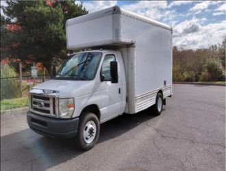 15ft Ford E-450 Box Truck