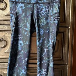 Lululemon Womens Crop Leggings Size 2 