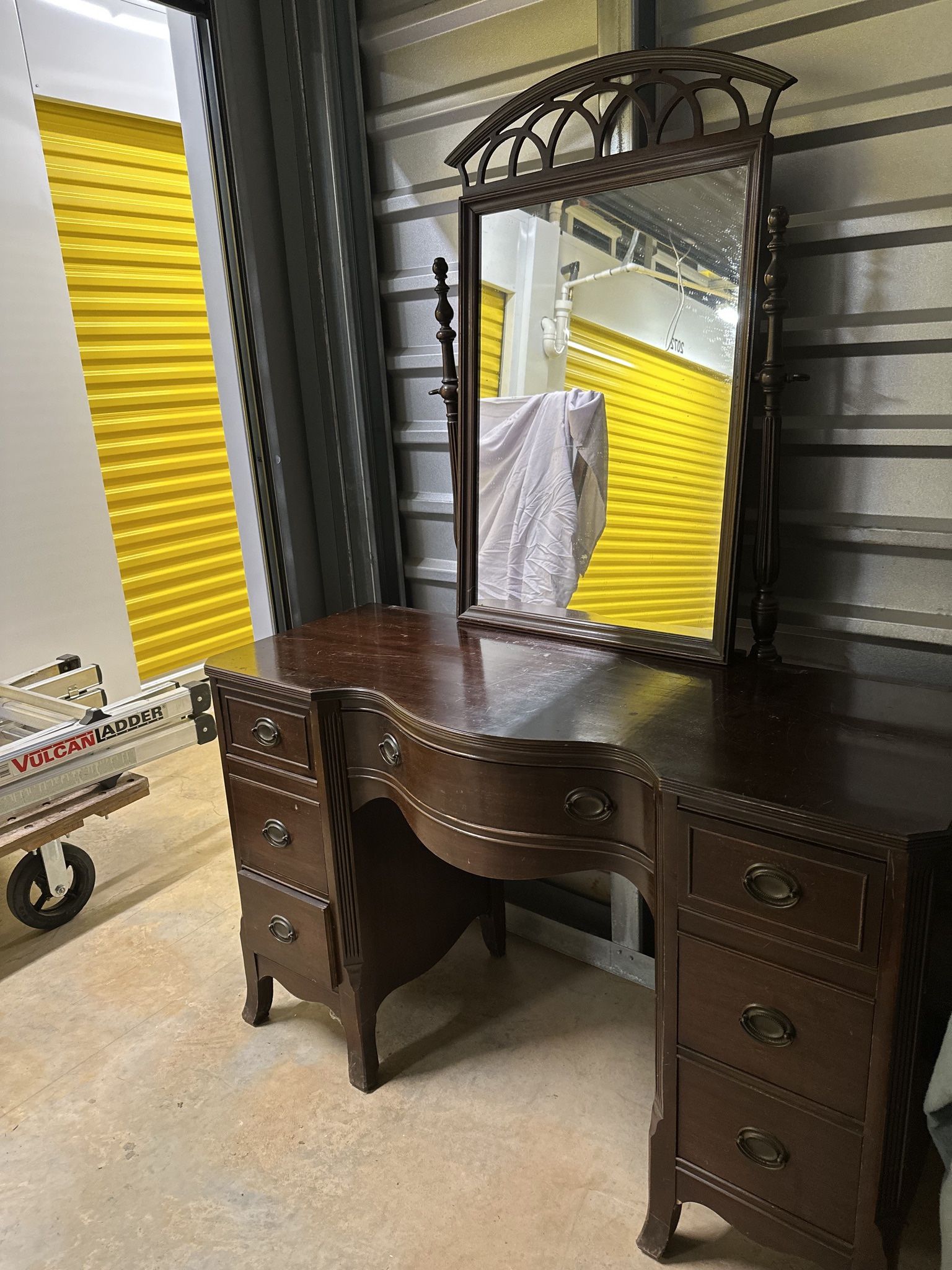 Antique Mahogany Dressing Table 