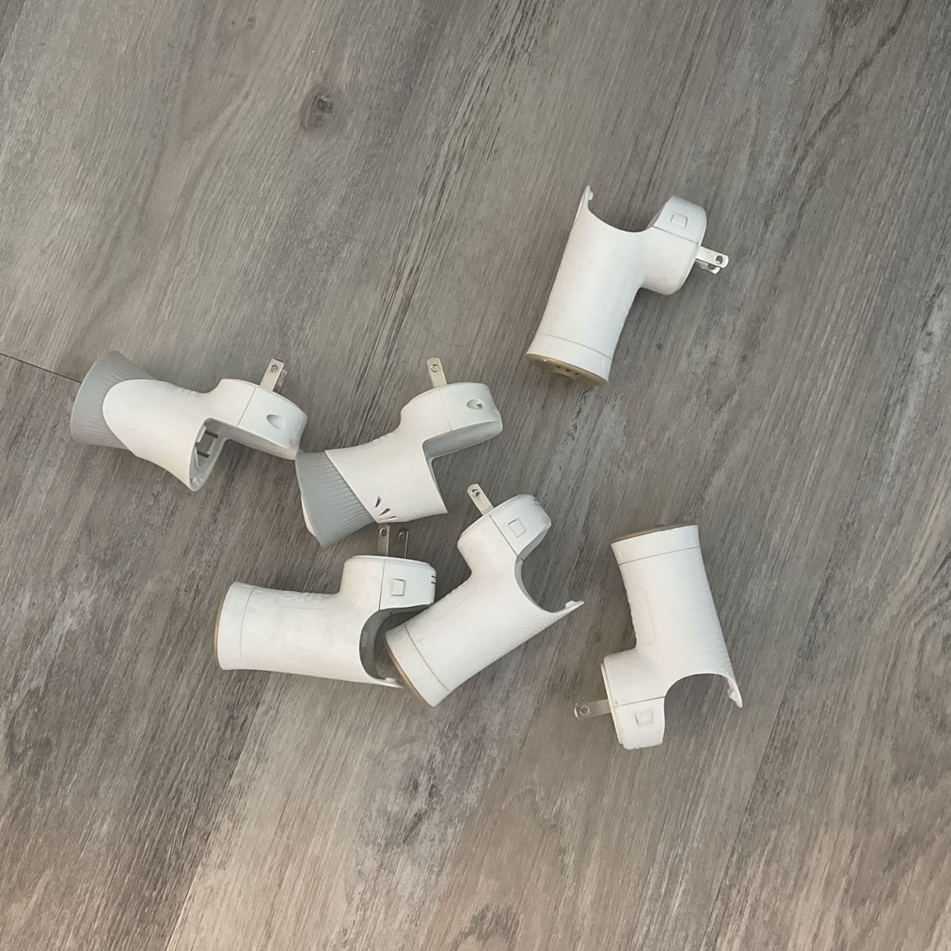 Air Wick and Glade diffusers 