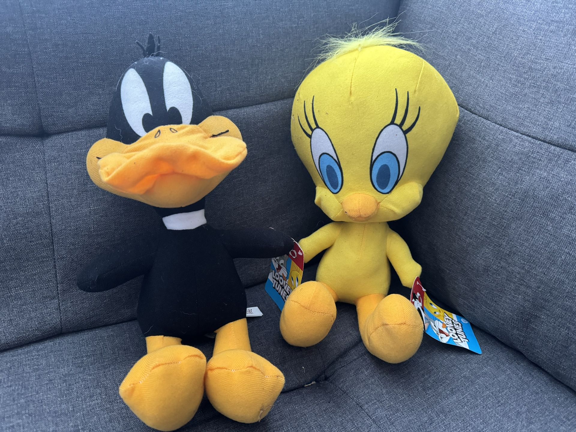Set Of 2 Looney Tunes Toys Daffy Duck & Tweety Bird