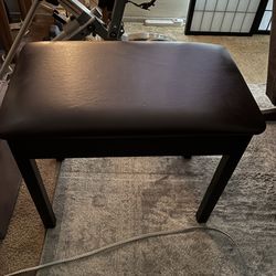 Piano bench