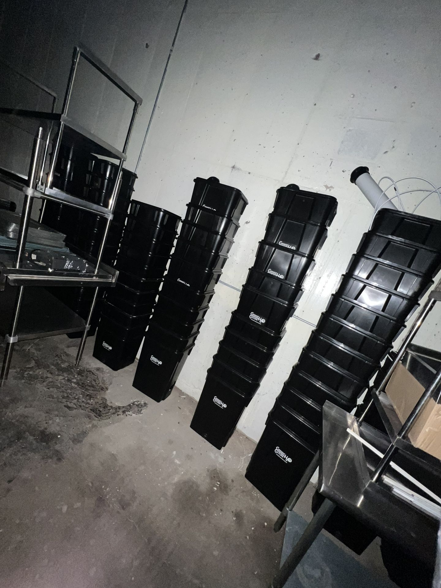 (Current H20) 72pc Bucket - Hydroponic System