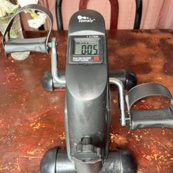 Mini exercising bike