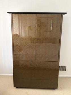 Vintage Woodburl Armoire: great condition