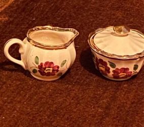 Vtg Wade Creamer And Sugar Dish Set. Small. Made In England