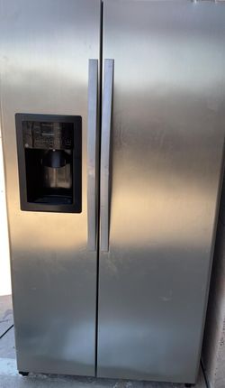 GE  Side By Side Stainless Steel Refrigerator Fridge

