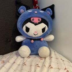 Kuromi plushie 