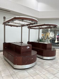 Mall / Market Merchandising Display Cart / Kiosk