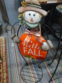 Flower pot holder. fall winter decor