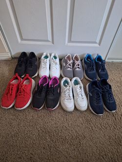 WOMENS SKECHERS