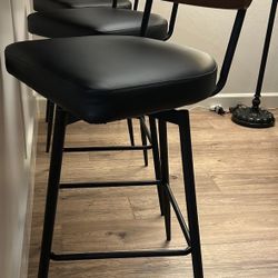 29” Bar Stools (like New) Set Of 3