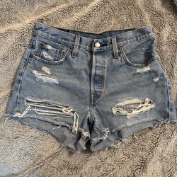 Levi’s Original 501 Jean Shorts Size 28