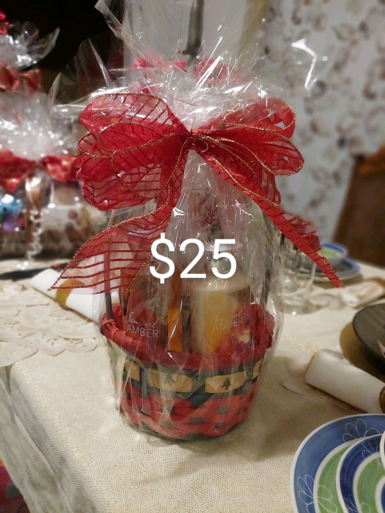 Gift Baskets Holiday Baskets Seasonal Bath and body Works ..... WILL DELIVER FOR SMALL FEE!!!!