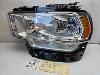 1broken tab 2019 - 2024 DODGE RAM 2500 3500 LEFT HALOGEN HEADLIGHT OEM AY73818
