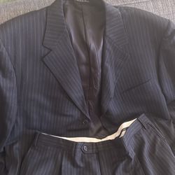 Men’s two-piece suit made in Italy size 48 long pants 40 x 32 pick up in Jefferson Park