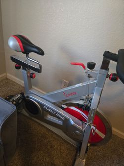 Sunny Health and fitness indoor cycling bike