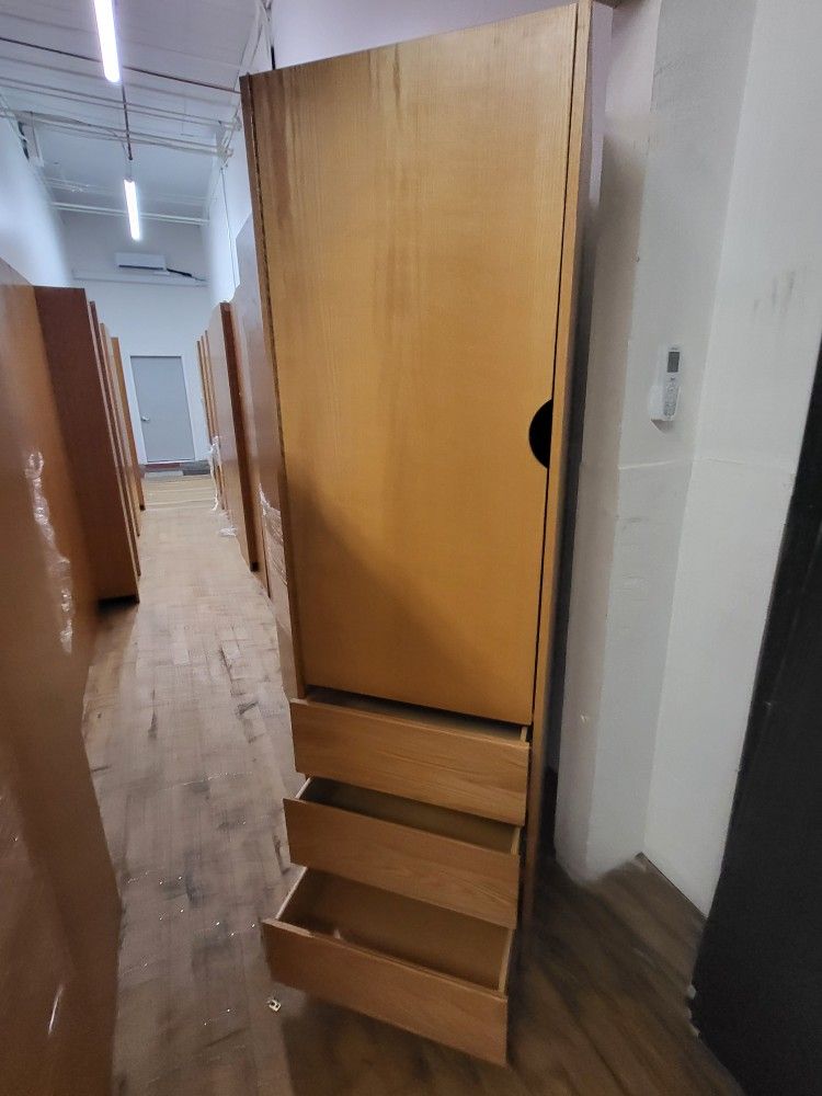 1 DOOR, 3 DRAWS WARDROBE, VERY NICE WOOD QUALITY AND CLEAN (HOME26) (HOME60)