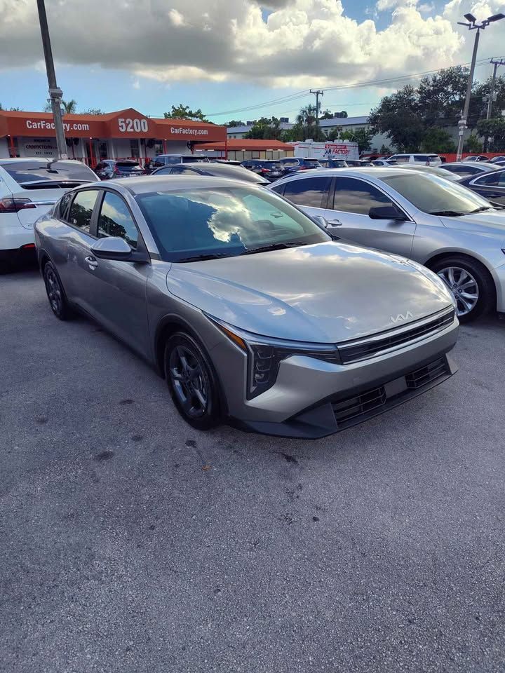 2025 KIA K4
