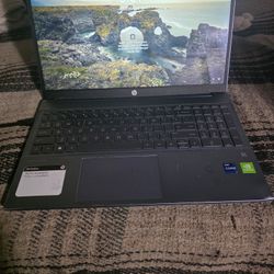 Hp Pavilion 15-eg2373cl 