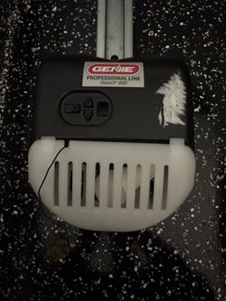 Genie ReliaG 650 Garage Door Opener