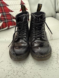 Dr. Martens Boots Size 10 Toddler