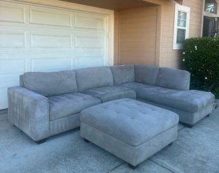 Comfy Costco Sectional Couch/Sofa + Ottoman | FREE DELIVERY
