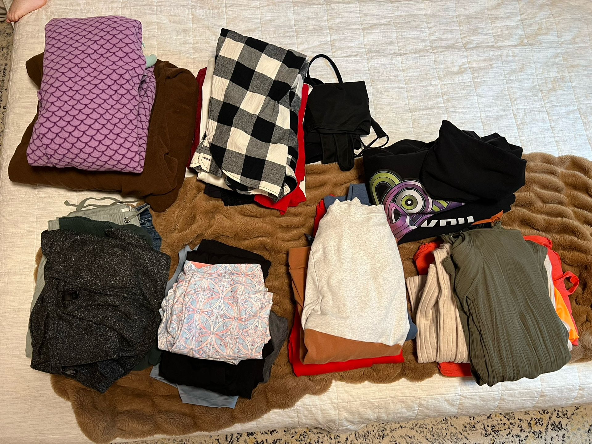 Free Lot Of Women’s Clothes (pending)