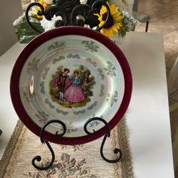 Limoges La Reine porcelain plate