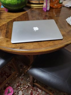 Apple MacBook Laptop Silver