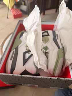 Air Jordan 4 Retro Seafoam' Light Olive Men's Size 10.5 women size 12