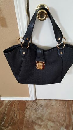 Authentic Mickeal kors purse.