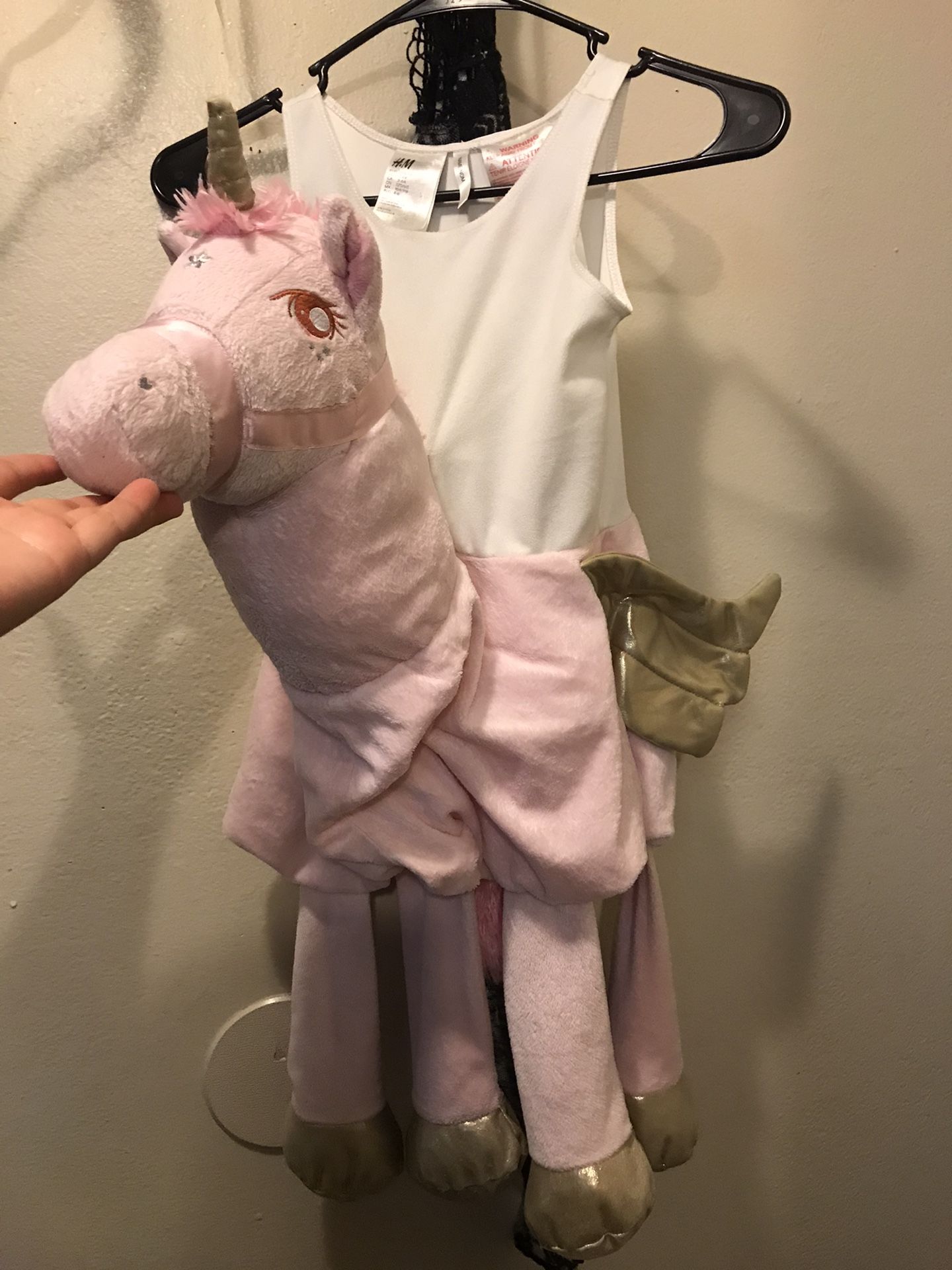 Costume