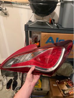 2014 genesis coupe tail lights