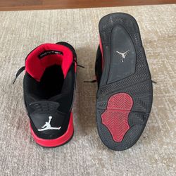 Jordan 4s Red Thunders 