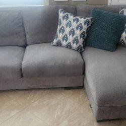 Couch , 3 piece grey sectional. Some wear & tear. Must pick up by this weekend.
