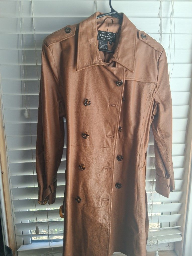 Beautiful WOMEN'S Brown Leather Jacket