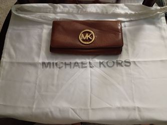Michael Kors Marlon Brown Matching wallet to the Purse