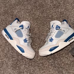 Air Jordan 4 Military Blue (2024)