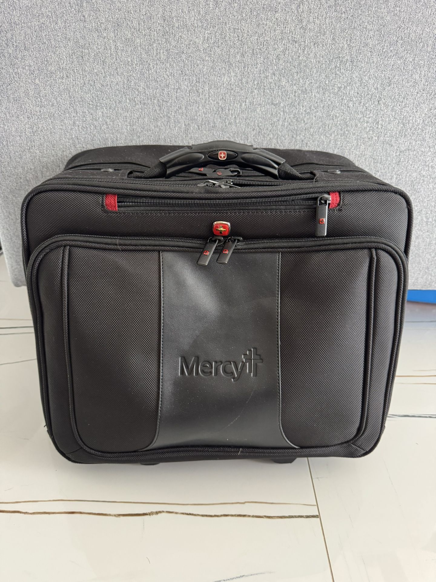 Wenger®Patriot Swissgear Black Rolling Business Luggage