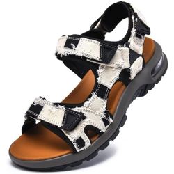 New Sandals W Size 9
