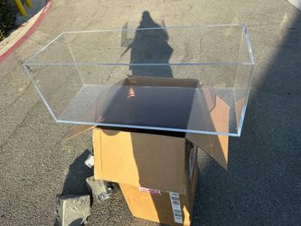 Large Clear Acrylic Display Case / Plexiglass Showcase – Approx. 32”