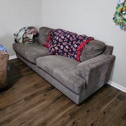 Free Couch 